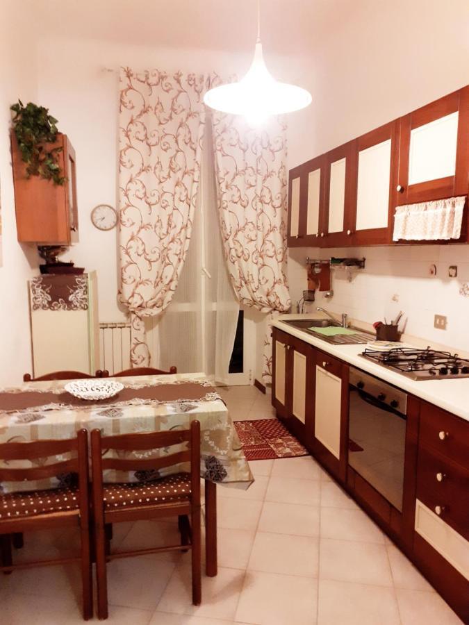 La Maison Des Caprices_ La Spezia _Stazione_5Terre Экстерьер фото