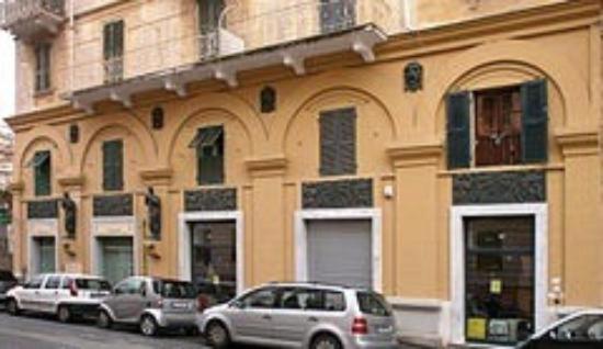 La Maison Des Caprices_ La Spezia _Stazione_5Terre Экстерьер фото