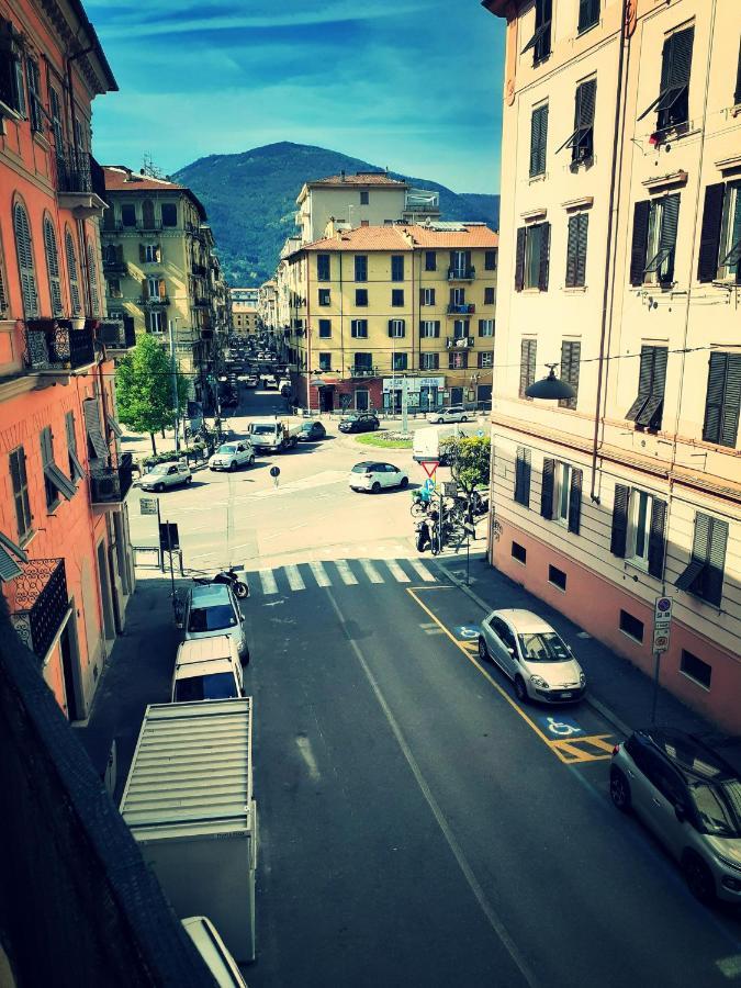 La Maison Des Caprices_ La Spezia _Stazione_5Terre Экстерьер фото